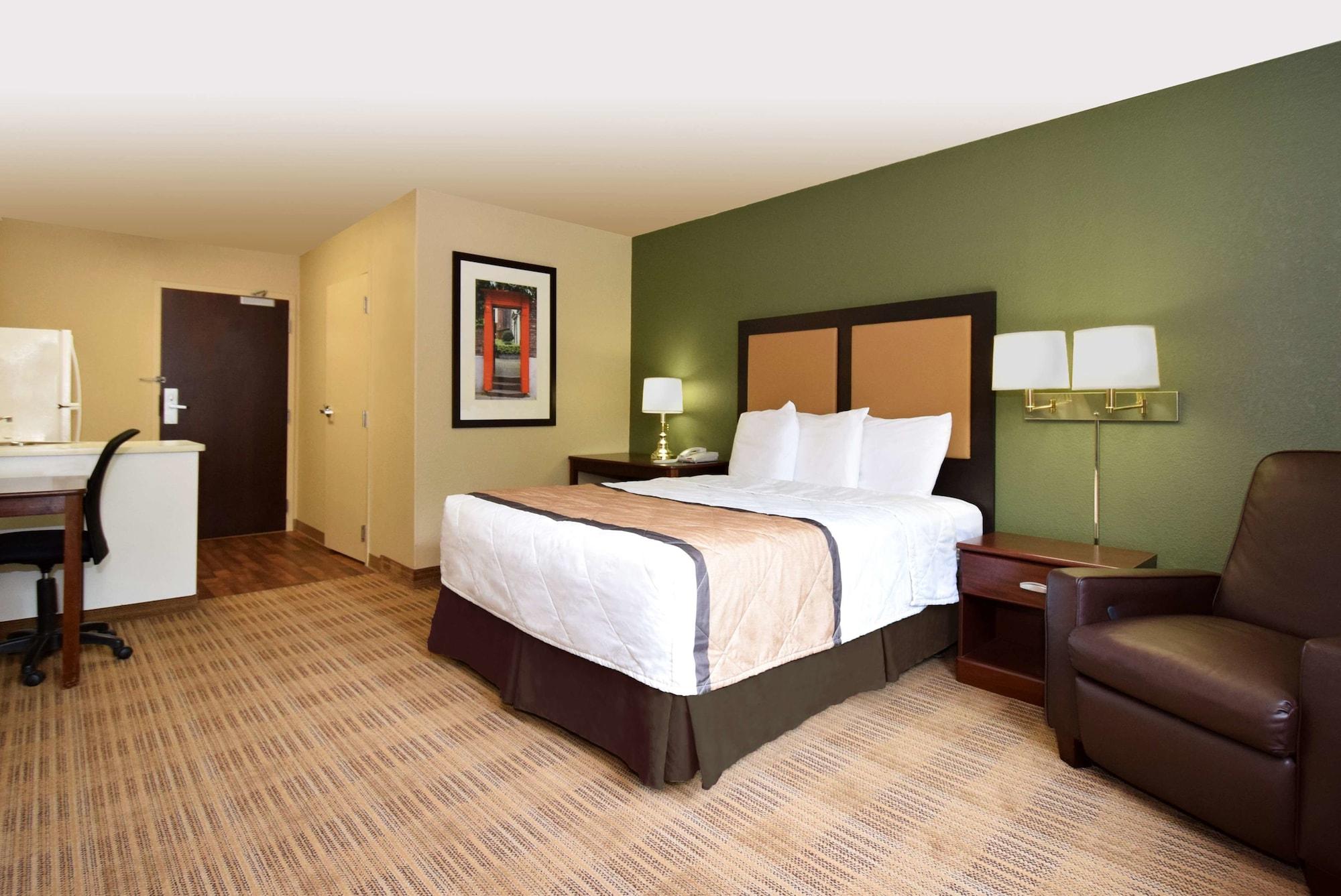 Extended Stay America Suites - Detroit - Southfield - I-696 Farmington Hills Ngoại thất bức ảnh